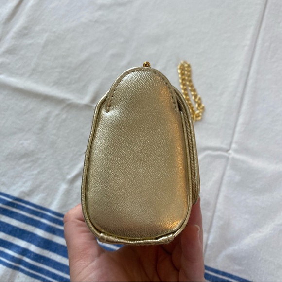 Vtg Lilly Pulitzer Be My Guest Clutch in Gold Metallic with Turtle Clasp - Picture 4 of 12